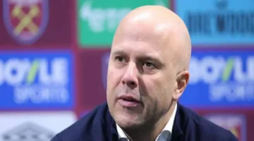 محمد صلاح يظل حبيس دكة بدلاء ليفربول أمام وست هام بسبب قرارات فنية محددة 1